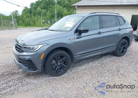 2024 Volkswagen Tiguan 2.0T Se R-Line Black из США, поврежденный, VIN 3VV8B7AX1RM181025